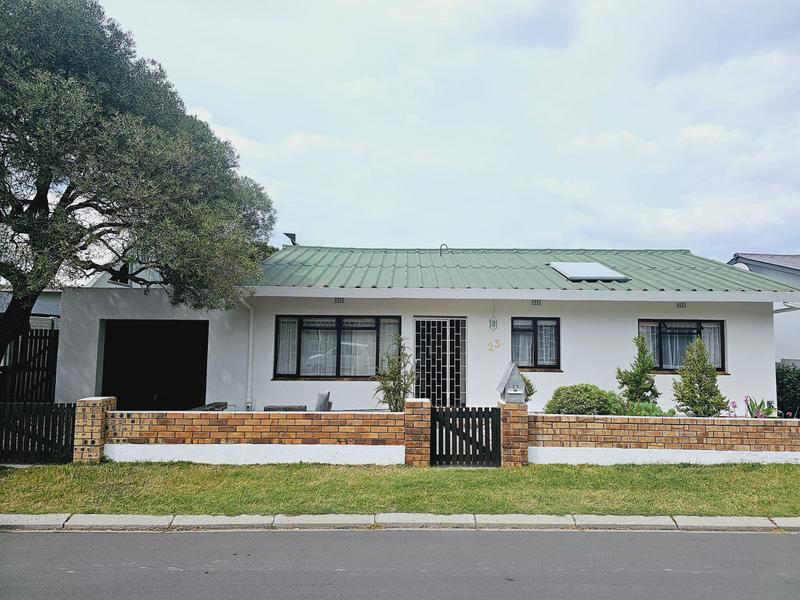 3 Bedroom Property for Sale in Kleinmond Western Cape